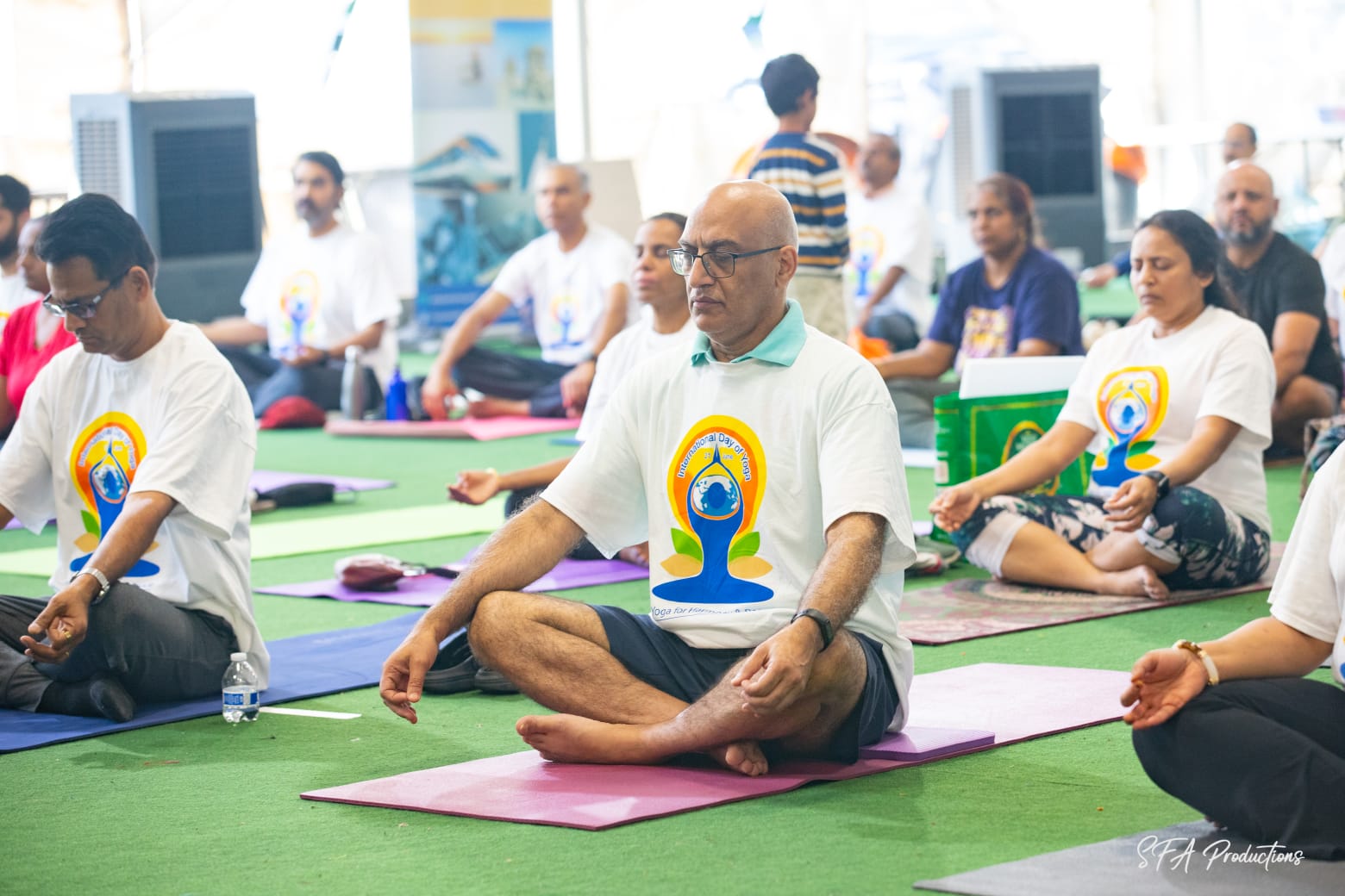 Gurudev Siyag's disciples meditating on International Yoga Day